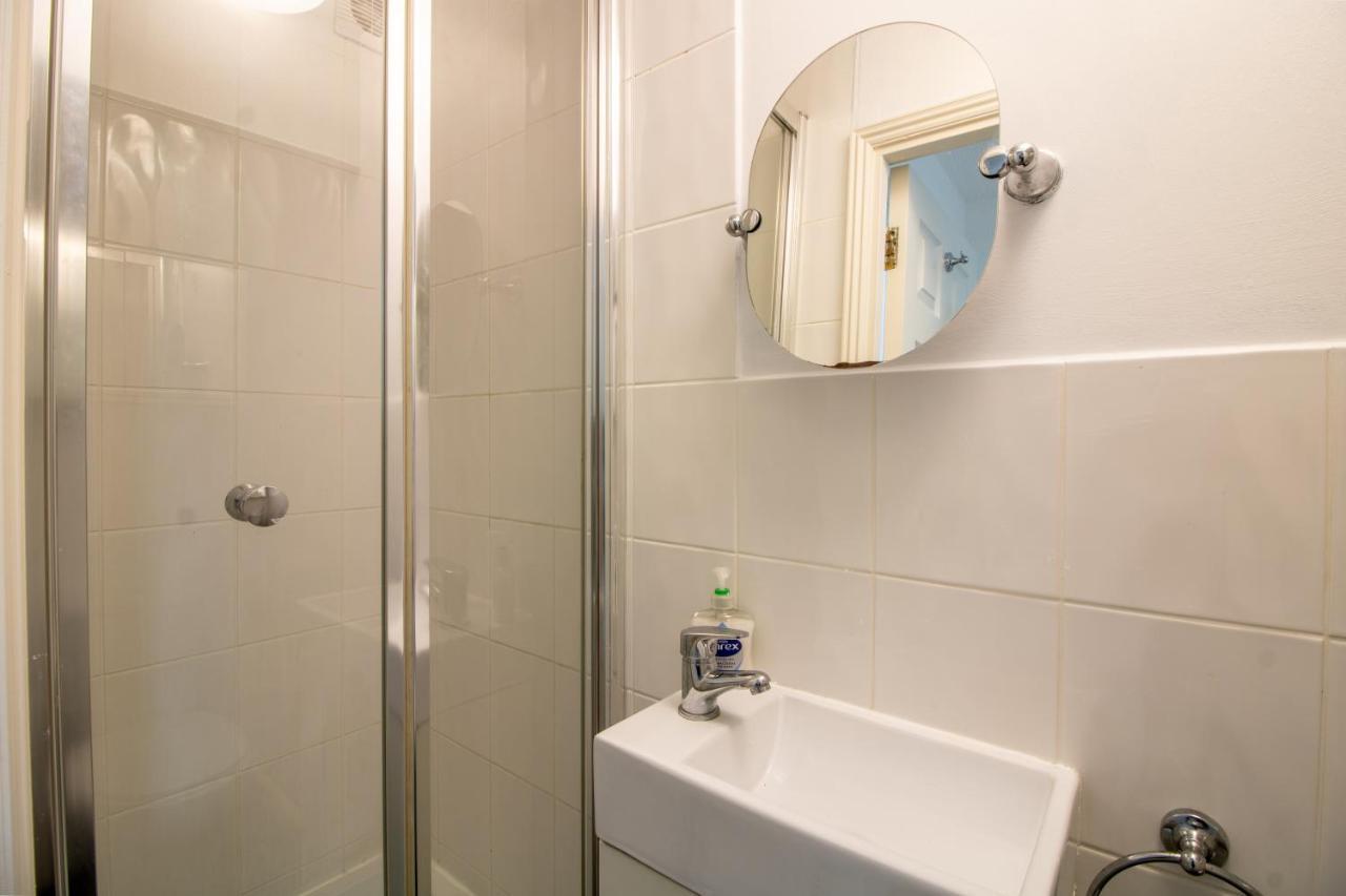 Laurels- 3-Beds, Parking, Short Walk To Beach Торки Экстерьер фото