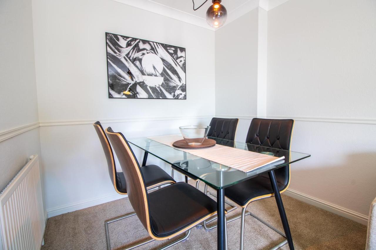 Laurels- 3-Beds, Parking, Short Walk To Beach Торки Экстерьер фото